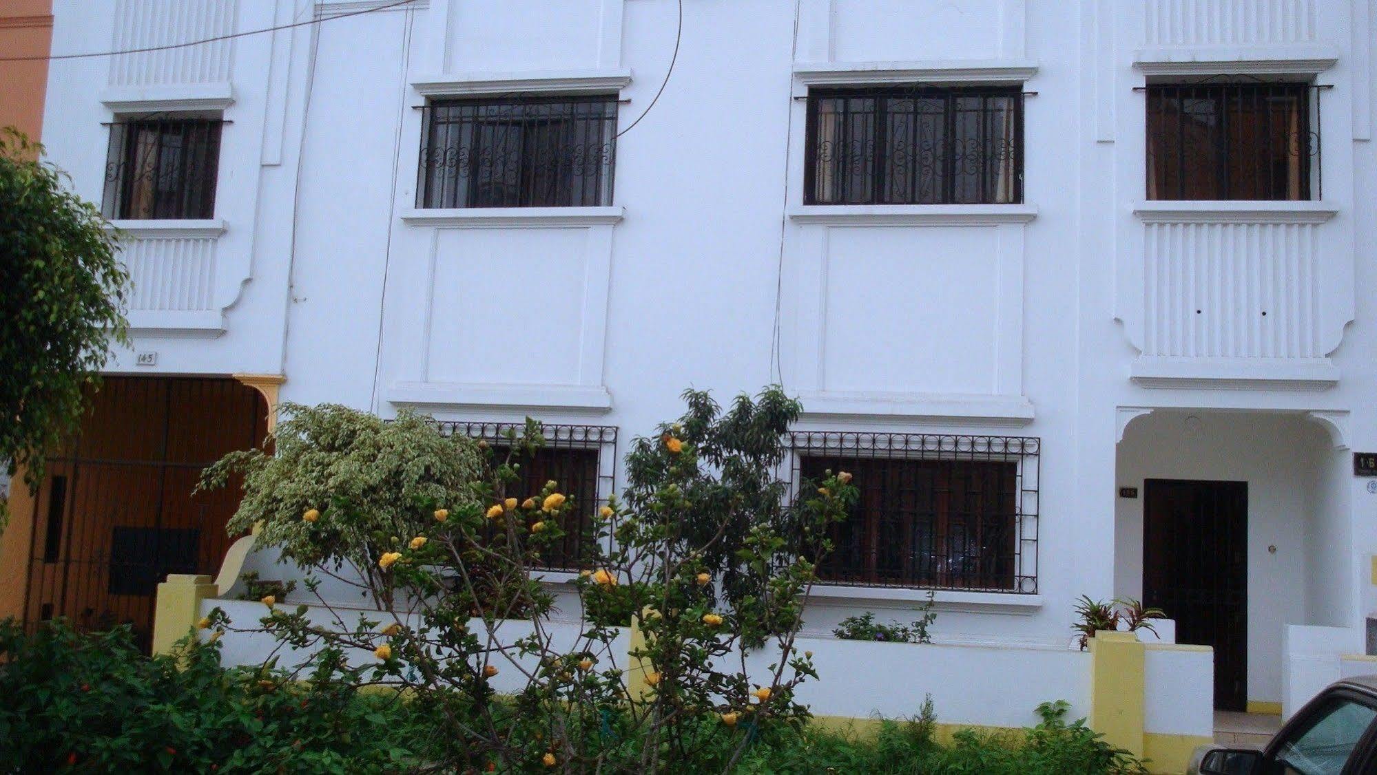 Bed and Breakfast La Chocita Ward Лима Экстерьер фото